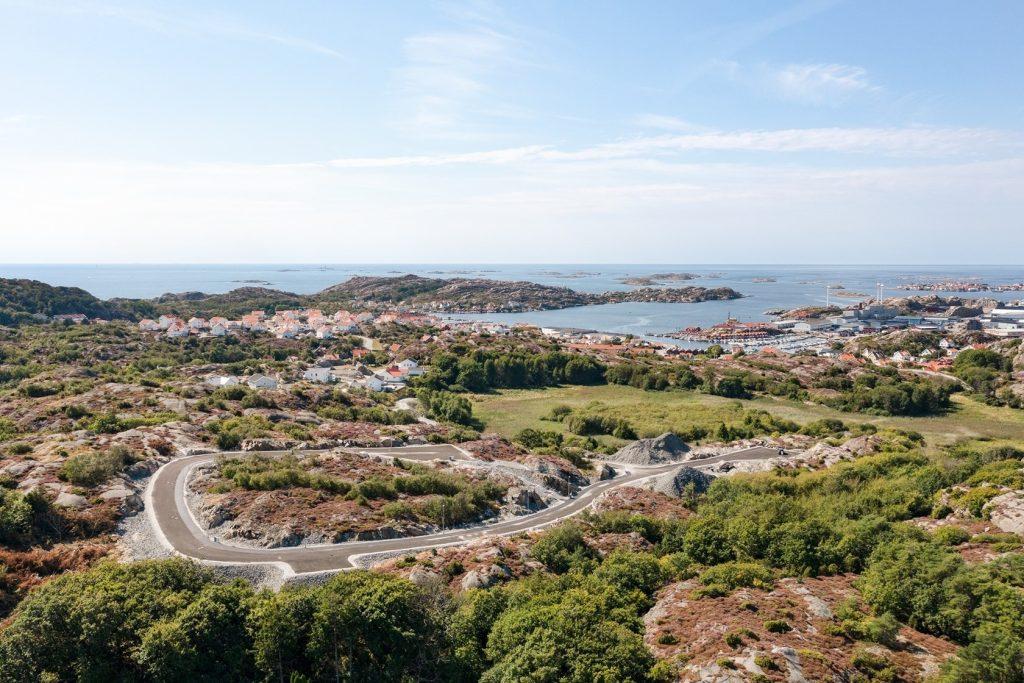Skalåsberget med utsikt över havet